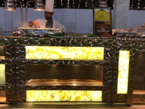 glorious gold set up-agrawal catering (2)